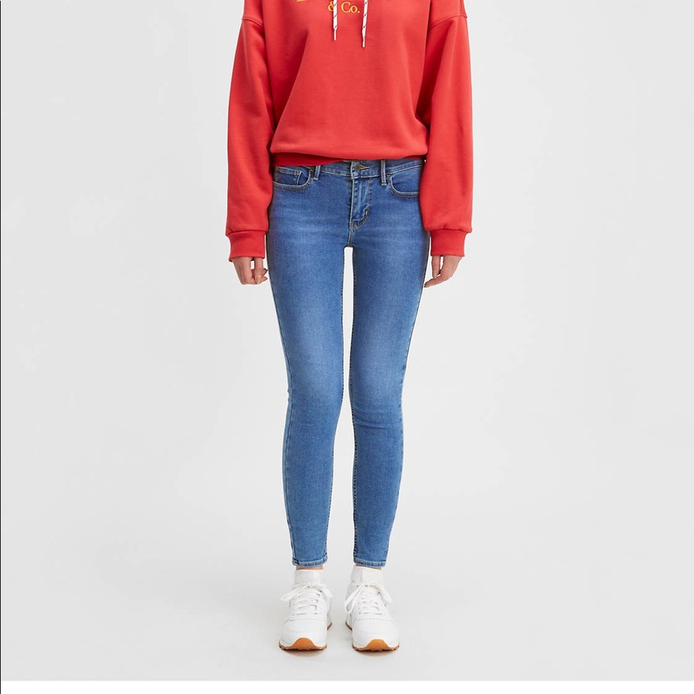 Levi’s 710 skinny jeans